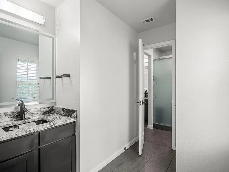 4405 Bandice Ln — Photo 18
