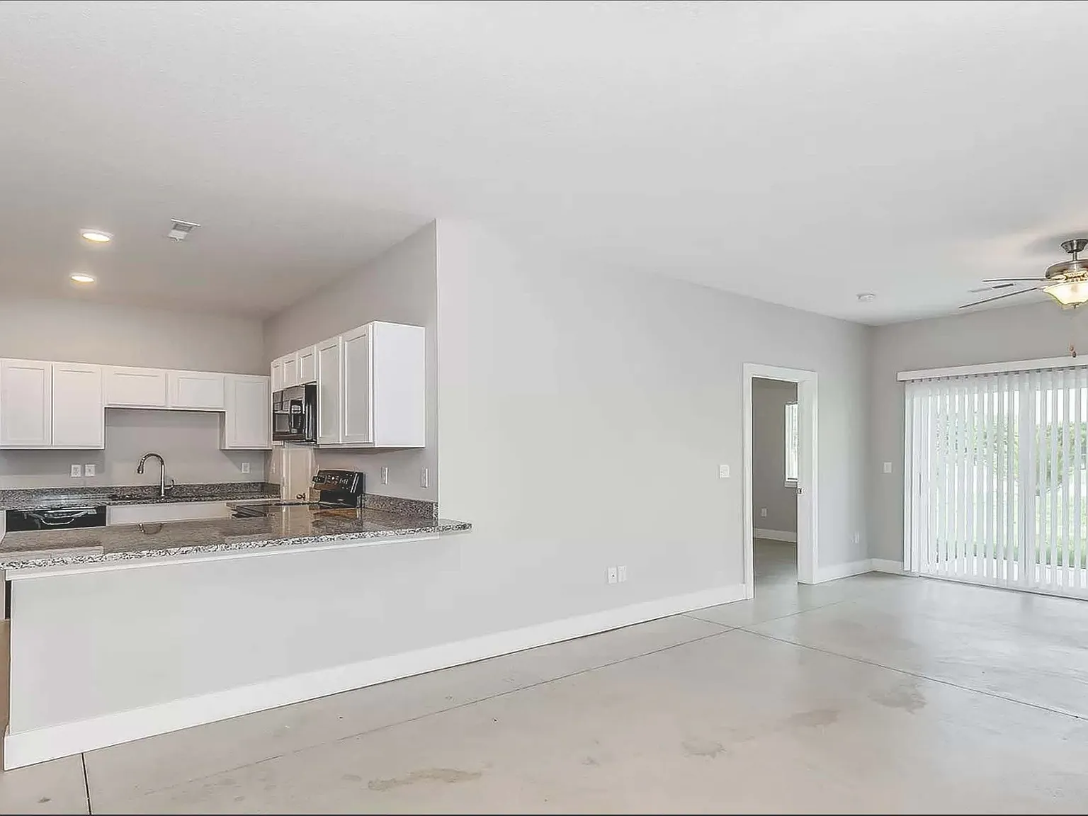 3 bed, 1200 sqft, $1,495 — Photo 4