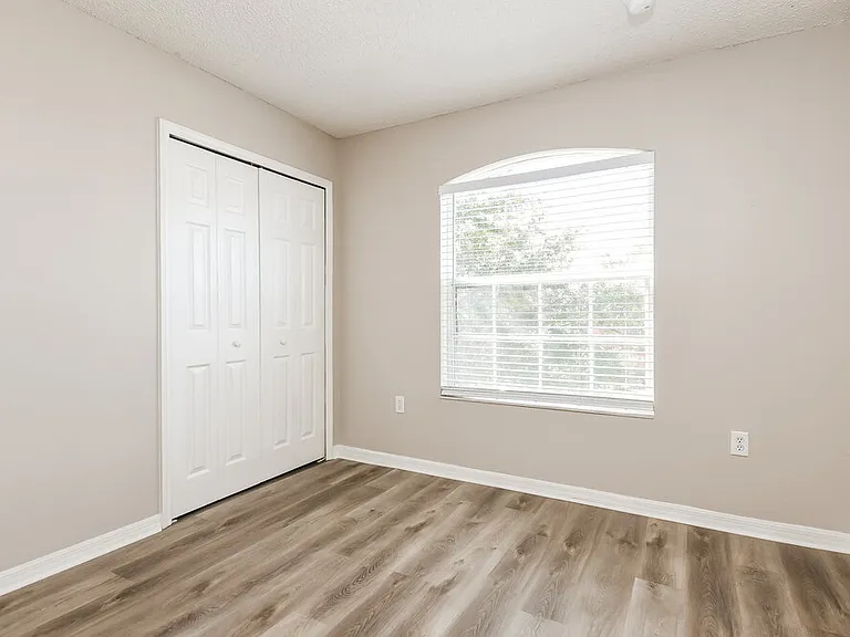 225 Beckenham Dr — Photo 14