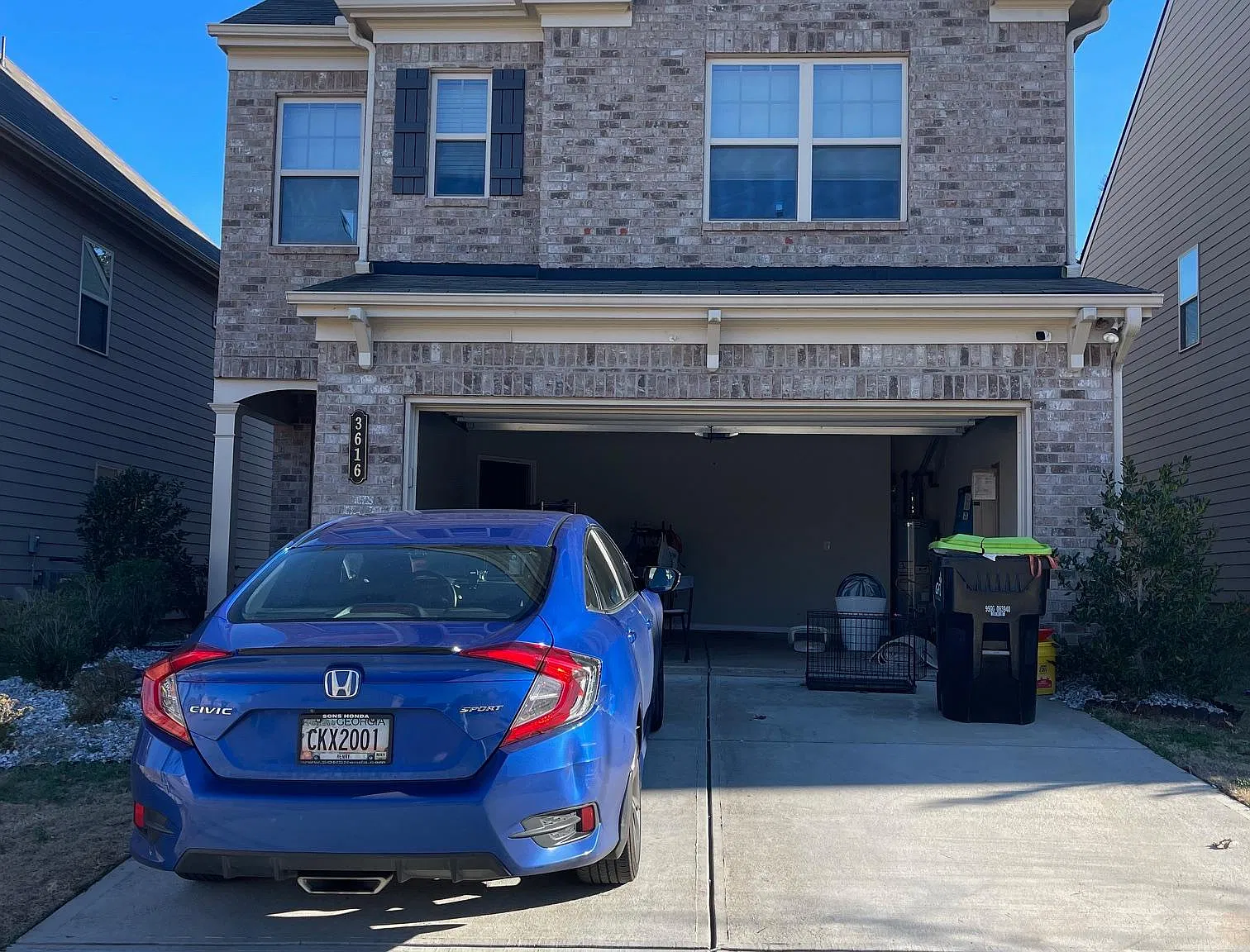 3616 Moon Crest Dr — Photo 1