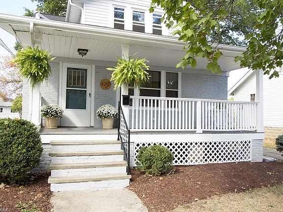 Welcoming front porch to enjoy your morning cup of coffee