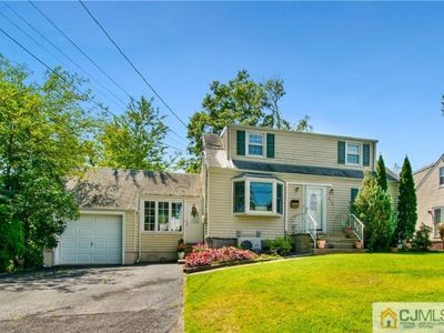 645 Richfield Ave, Kenilworth, NJ, 07033