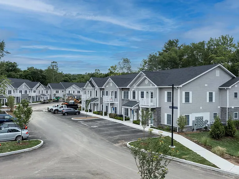 The Mews at Sandy Hook — Photo 15