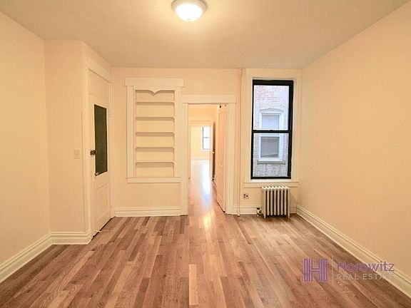 2nd image of 3054 44th St APT 2L