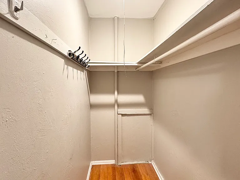 6026 Cadillac Ave #6026 — Photo 9