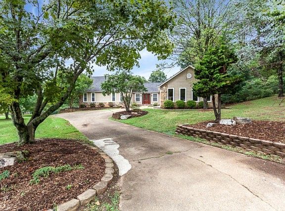 2nd image of 9005 Lima Ln