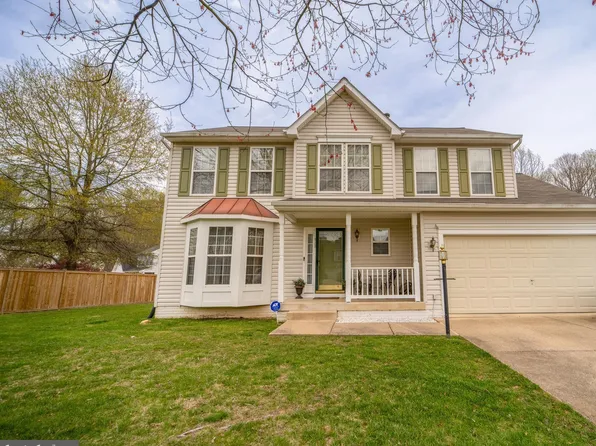 4752 Pearson Dr, Woodbridge, VA 22193