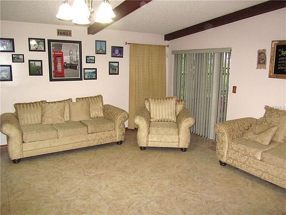 4th image of 660 Bear Ct