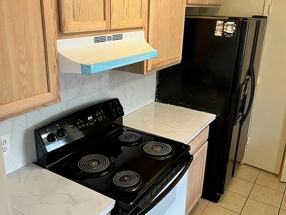 5th image of 2207B Ruth St #B