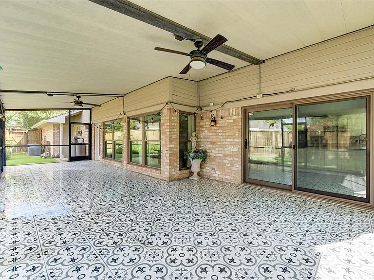 13103 Wickersham Ln — Photo 30