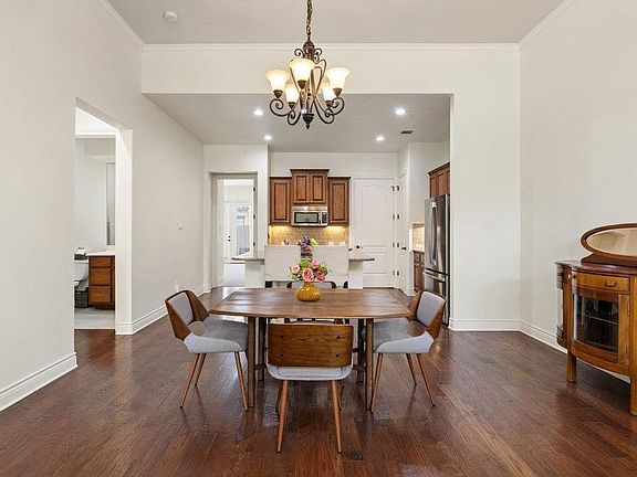 3rd image of 108 Rivalto Cir APT 2