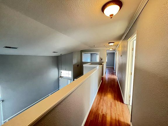 3rd image of 8946 Forked Creek Way