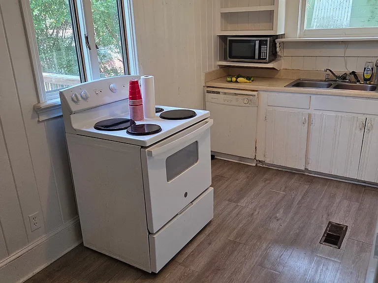 2924 Millerfield Rd — Photo 15