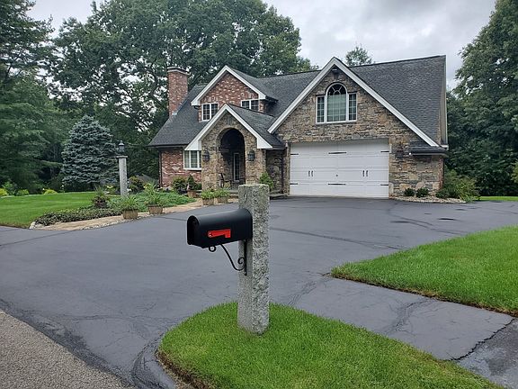 2nd image of 9 Cranbrook Rd