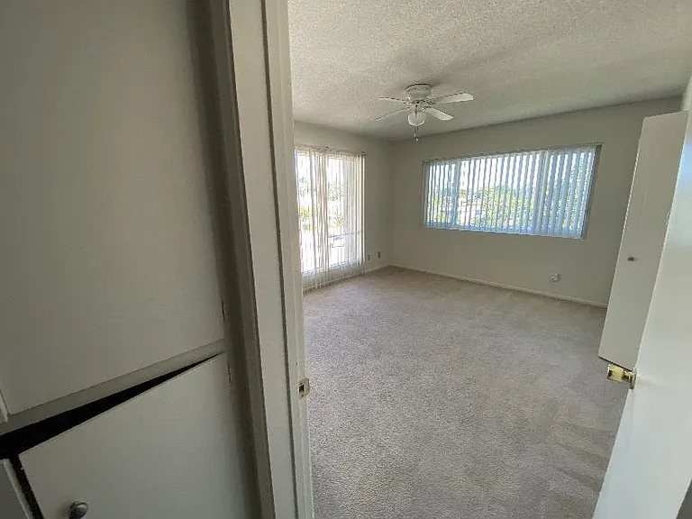 5817 Greenleaf Ave #A — Photo 13