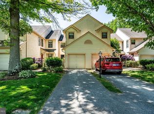 154 Mansion House Dr #407D, West Chester, PA 19382