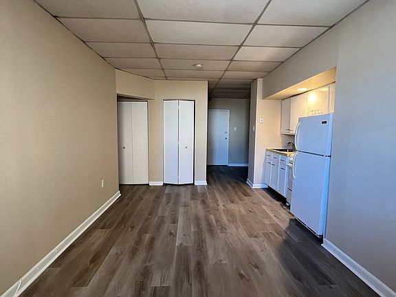 3rd image of 311 S 13th St APT 507