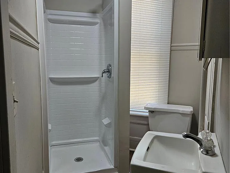 16 E Main St #1F — Photo 7