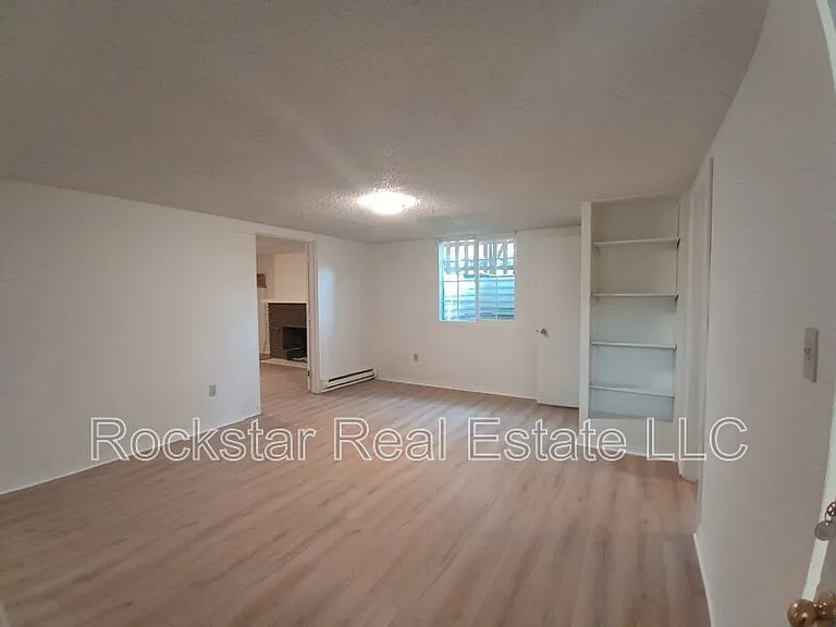 1739 W 10th Ave — Photo 5