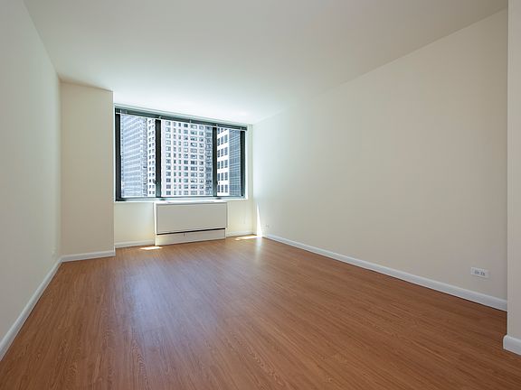 5th image of 211 W 56th St #H15