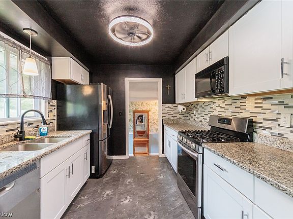 4th image of 8617 Broadview Rd