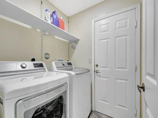 6172 Oak Bluff Way — Photo 13