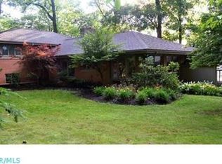 781 Club Dr, Mount Vernon, OH 43050