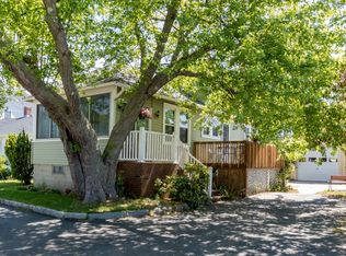 141 Kings Hwy, Hampton, NH 03842