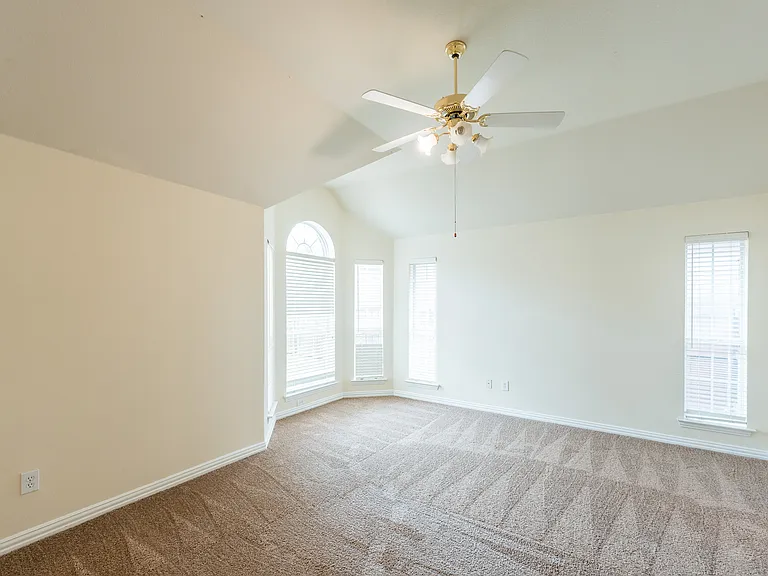 4609 Gardenia Way — Photo 19