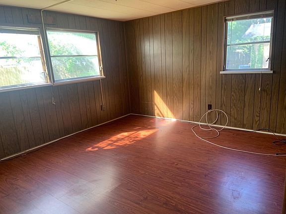 2nd image of 145 Phoenetia Dr