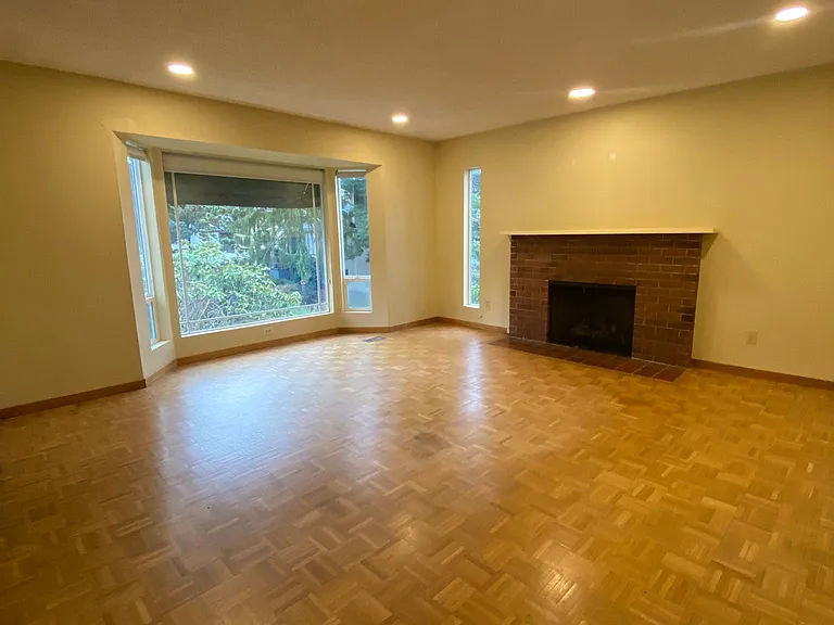 1427 SW 66th Ave — Photo 9