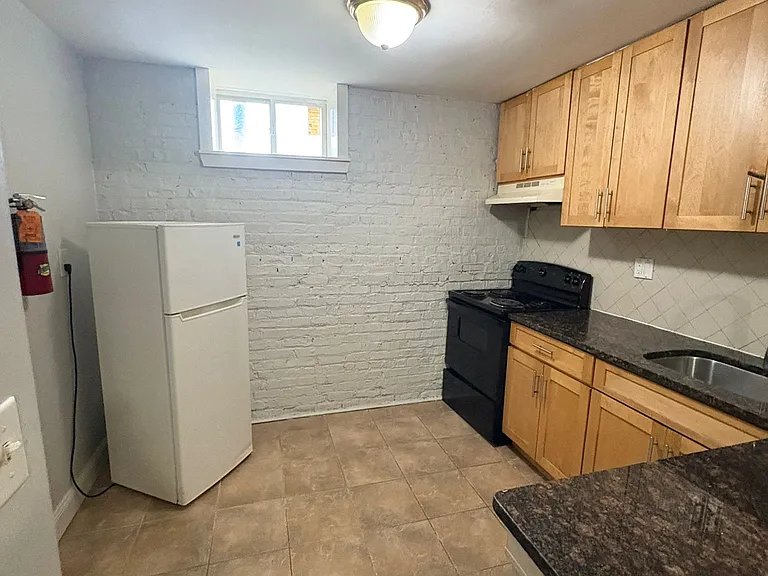 15 Goldsmith Ave #1 — Photo 1