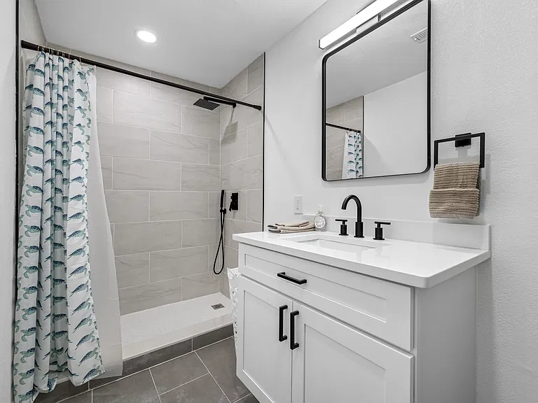 4737 W Oklahoma Ave #1 — Photo 5