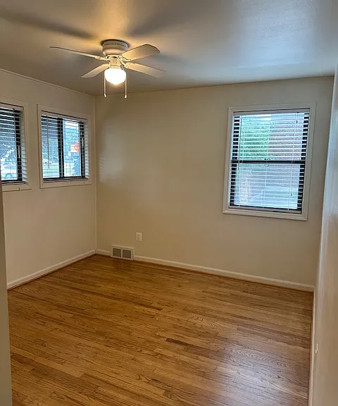 25901 Woodward Ave — Photo 4