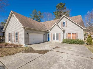724 Evergreen Dr, Winder, GA 30680