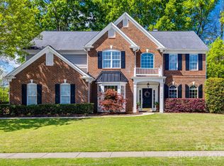 11006 Knight Castle Dr, Charlotte, NC 28277