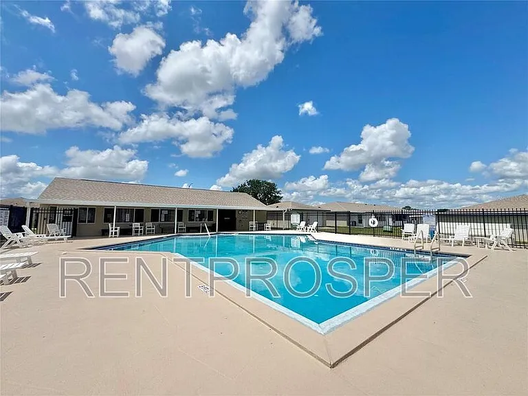 350 Winter Ridge Blvd — Photo 18
