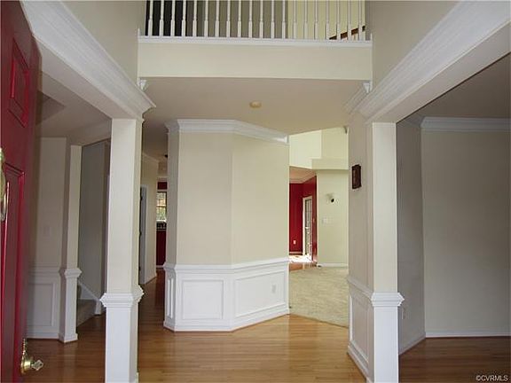 3rd image of 9450 Indianfield Dr