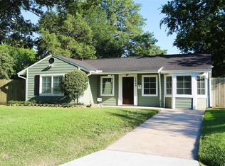 1403 Sue Barnett Dr, Houston, TX 77018