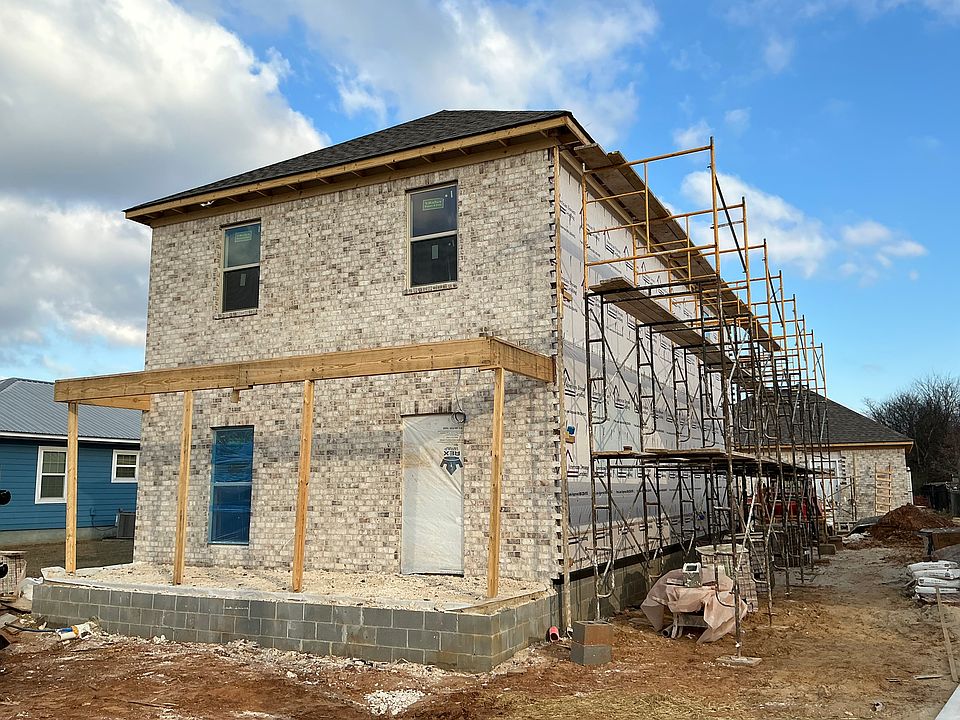 1st image of 28 Juanita Dr