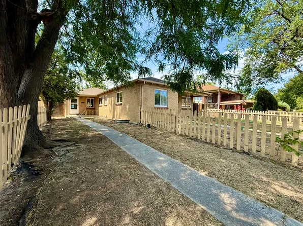 1717 Clinton St, Aurora, CO 80010