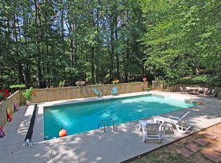 10560 Haynes Bridge Rd, Alpharetta, GA 30022
