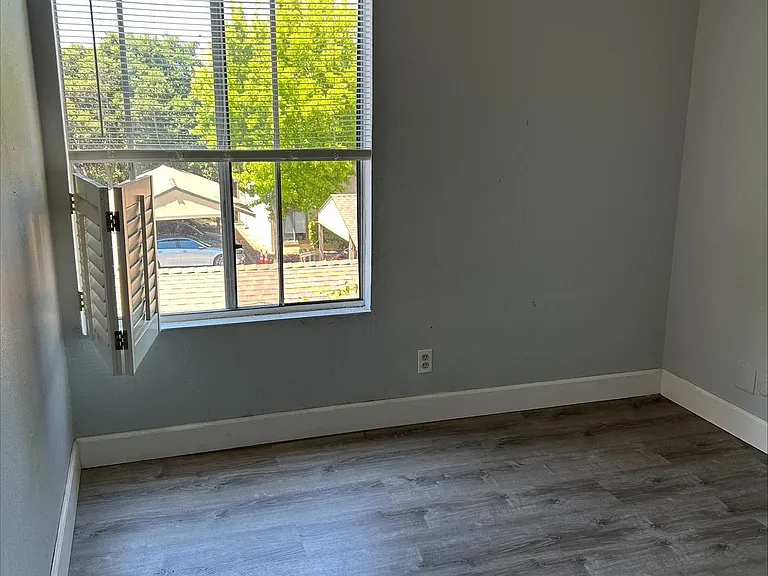 5313 Ridgeview Cir #4 — Photo 6