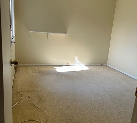 4th image of 260/262/264/266 Paddock Cir