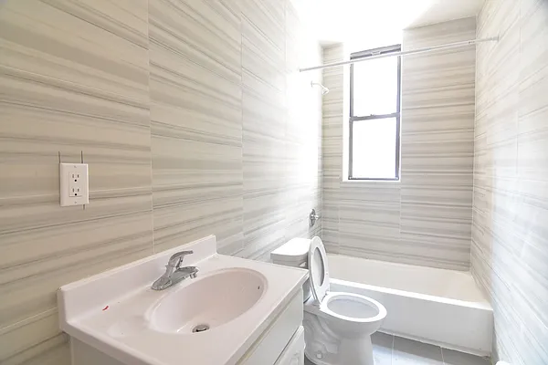 Rented by Clove Realty LLC | media 5