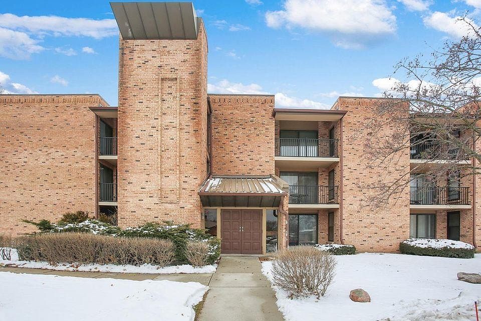1st image of 8735 N 72nd St APT 310