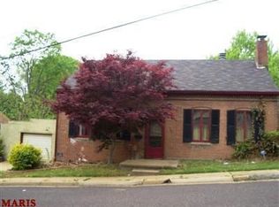 605 Locust St, Washington, MO 63090