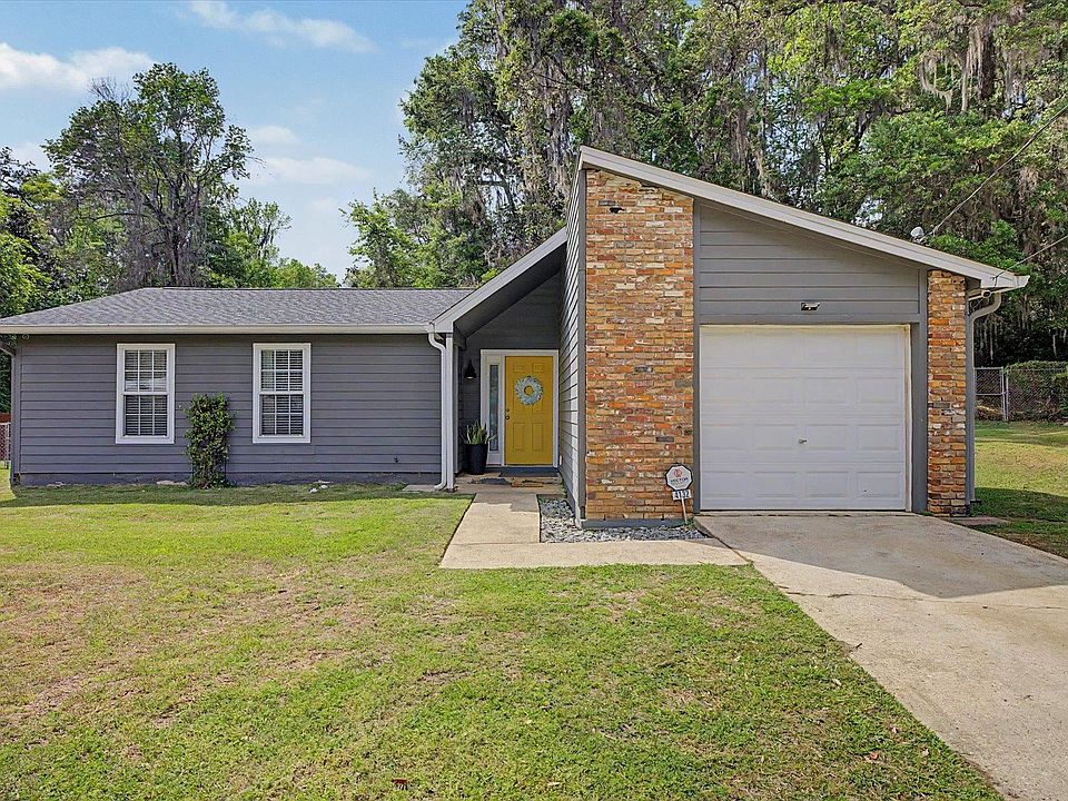 1st image of 4132 Sonnet Dr