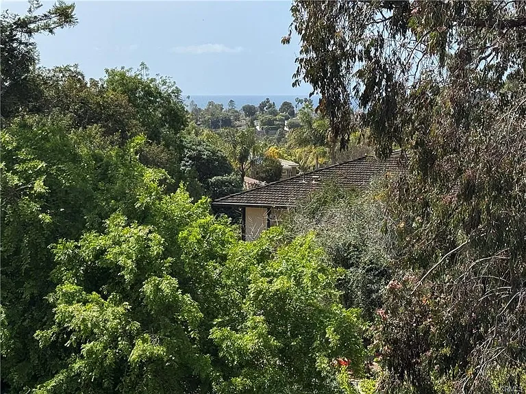 818 Nardo Rd — Photo 17