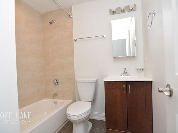 5th image of 4907 W Cuyler Ave
